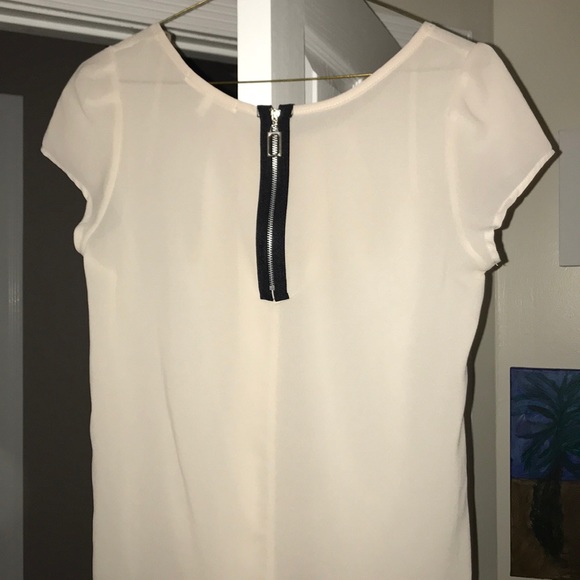 Blouse - Picture 2 of 2